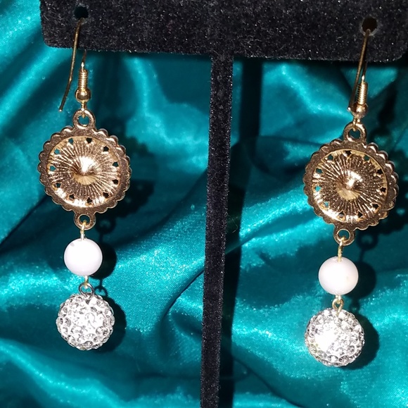 ❤️SOLD💕Pearl Crystal Disc Disco Ball Earrings - Picture 5 of 6